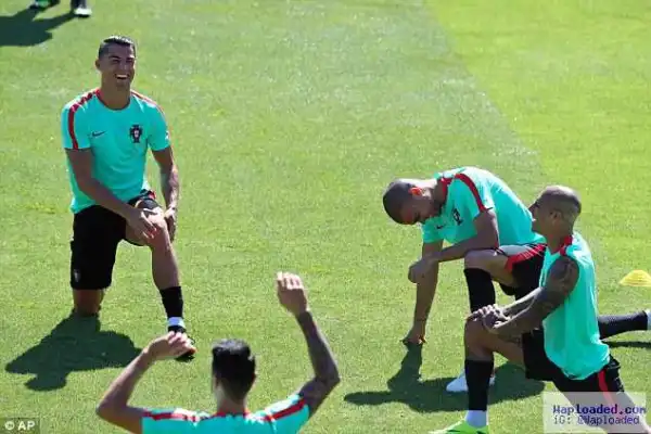 Ahead Of EURO 2016 Against France , C. Ronaldo Goes On Training With Teammates - See Photos